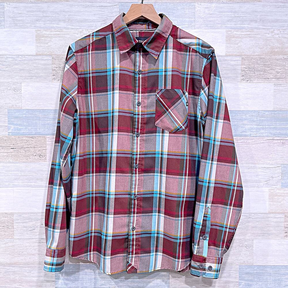 Marmot Flannel Button Down Shirt Burgundy Plaid Long Sleeve Hiking Mens Medium